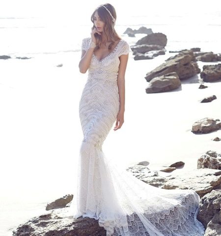 فستان زفاف حورية البحر من آنا كامبل