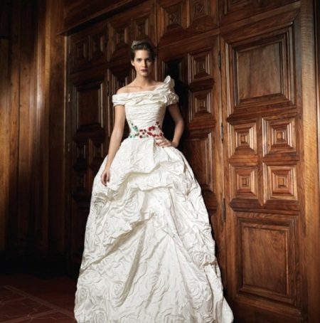 Vestido de novia de Raimondo Bundo Magnífico.