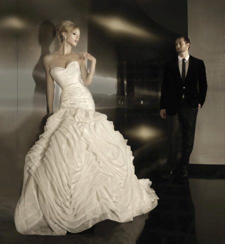 Сватбена великолепна рокля многослойна