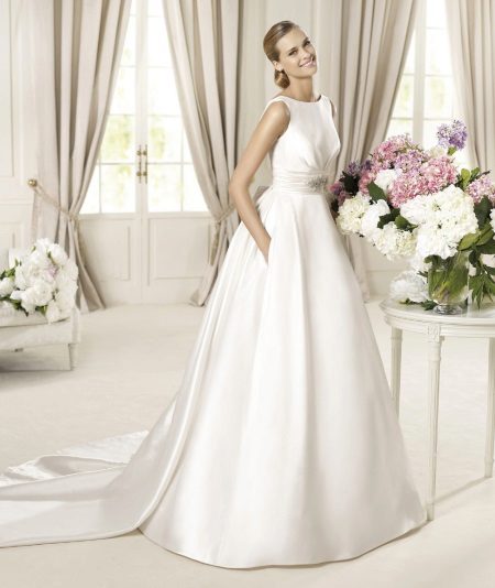 Vestido de noiva clássico by Pronovias