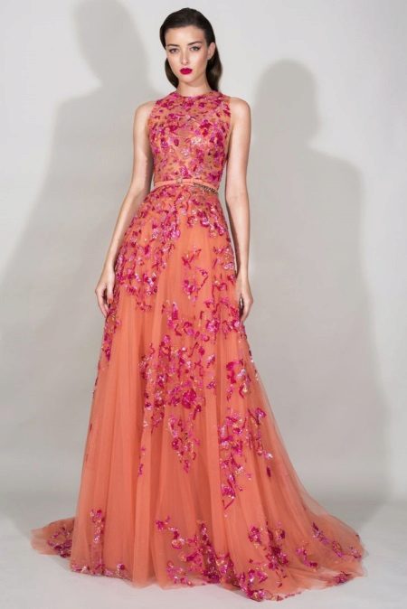 Oranžinė suknelė su rožine spalva