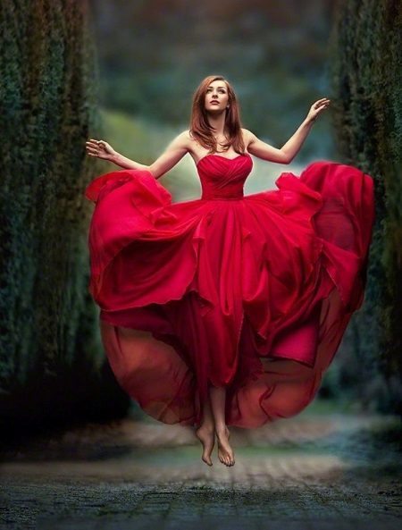 Crimson suknelė