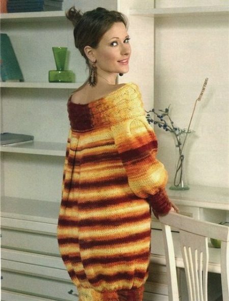 Knitted striped balloon dress