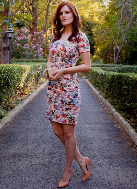 Beige shoes with floral print sheath dress