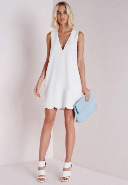 فستان فسكوز أبيض قصير