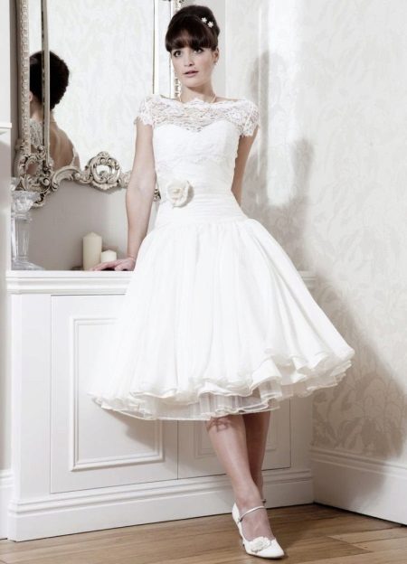 فستان الزفاف في اسلوب 50s