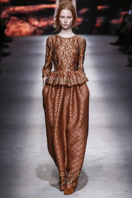 vestido barroco con basky