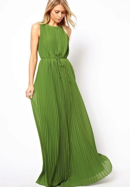 Corrugated long green dress