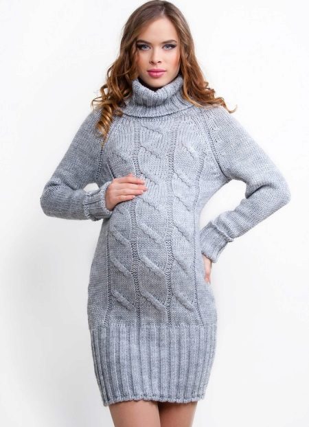 Megztos suknelės megztinis nėščioms moterims